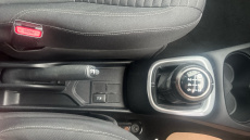 Toyota Yaris 1.5 VVT-i Design 5dr Petrol Hatchback